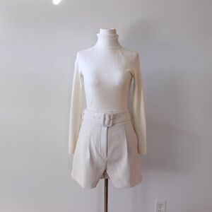 Bishop + Young Ecru/Cream High Waisted Belted Shorts. Size: M